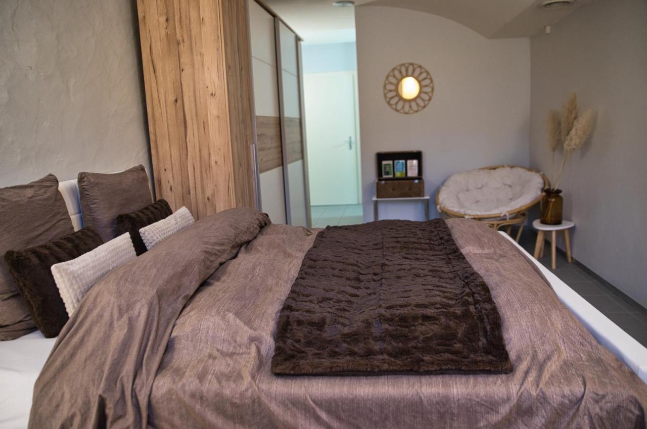Chill Home : Appartement Cocooning Avec Jacuzzi Grandson Eksteriør bilde